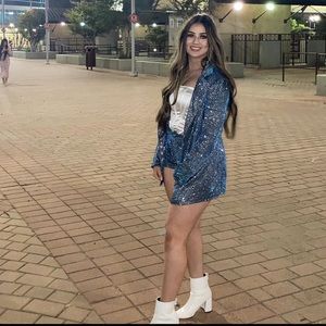 Single Button Glitter Blazer & Slant Pockets Shorts